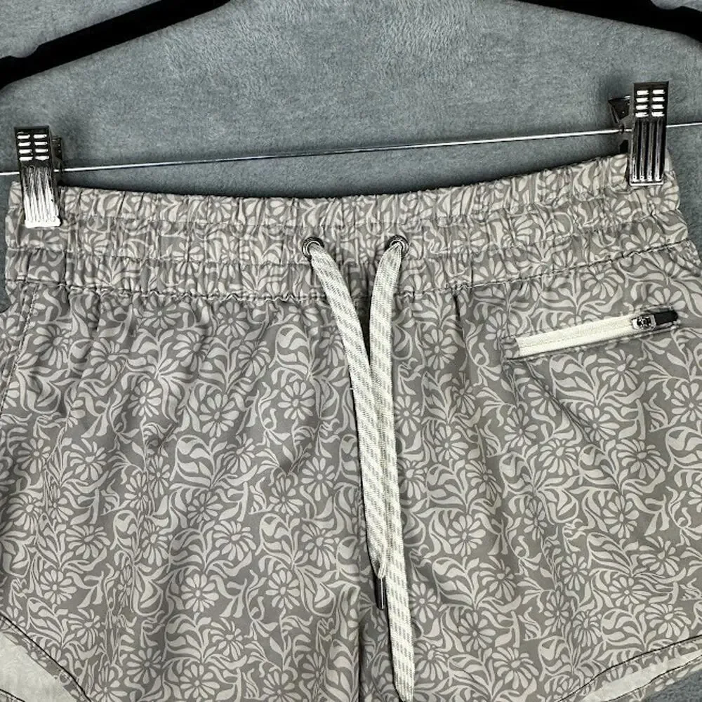 Vuori Clementine Short 2.0 Womens Small Gray Floral Lined Running Performance_3